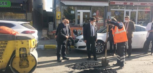 ARDAHAN BELEDİYESİ YOL VE KALDIRIM ONARIM ÇALIŞMALARINA DEVAM EDİYOR