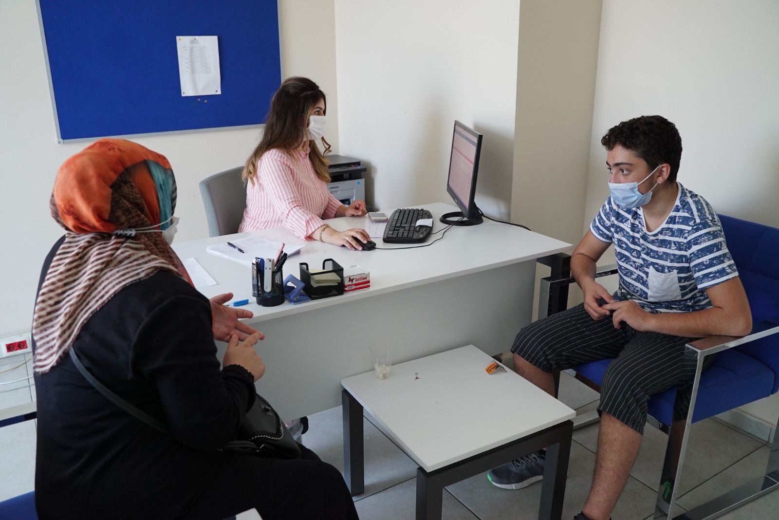 ESENYURT BELEDİYESİ’NDEN LİSELİ ADAYLARA TERCİH DESTEĞİ