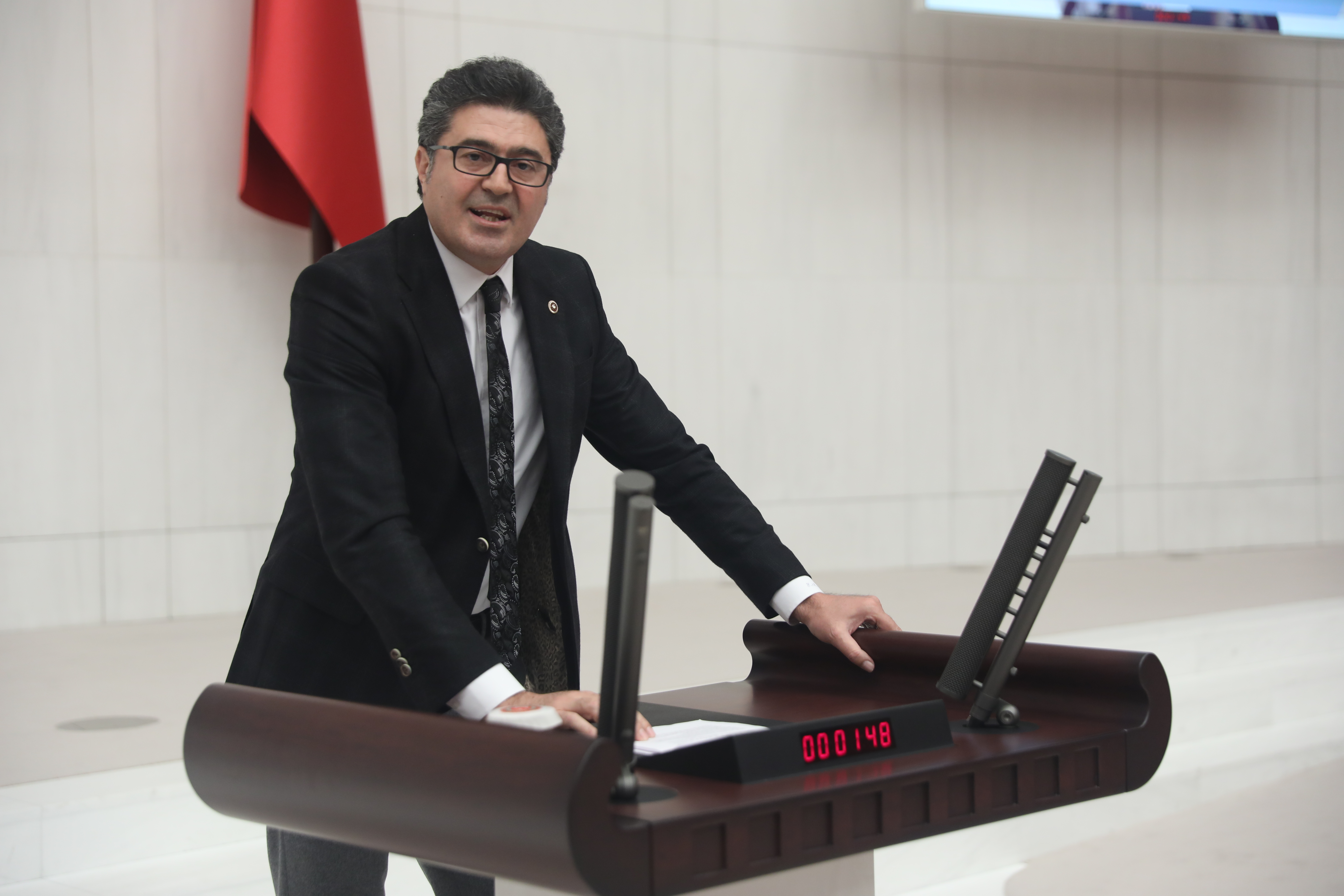 ENSAR AYTEKİN: HALKI ZAMLA TERBİYE ETMEK İSTEYENLER HESAP VERECEK