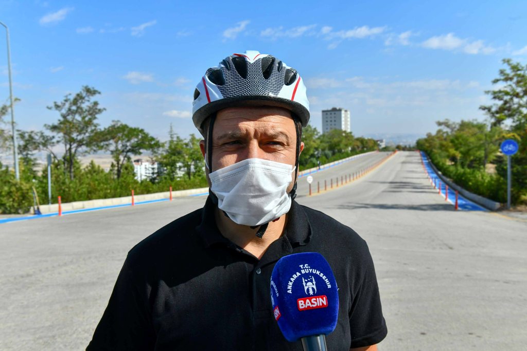 MANSUR YAVAŞ’TAN ÜNİVERSİTE KAMPÜSLERİNE BİSİKLET YOLU MÜJDESİ