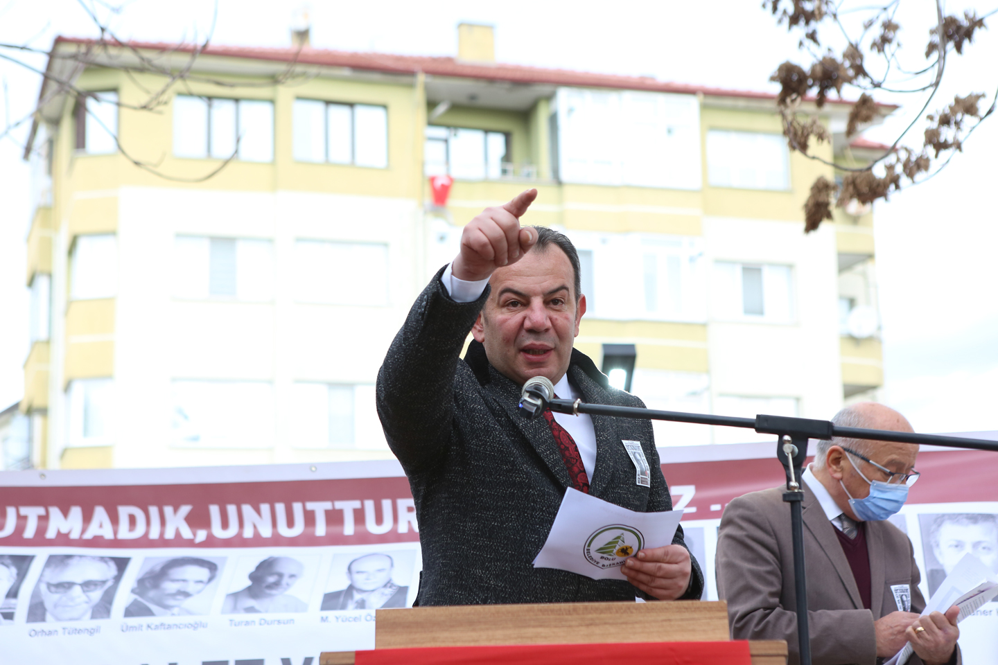 Yenilenen Uğur Mumcu Parkı’nın açılışı yapıldı