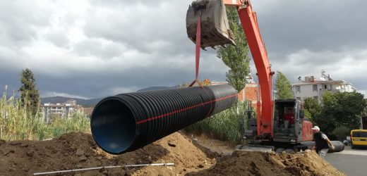 YAĞMUR SUYU HATTI ÇALIŞMALARI DEVAM EDİYOR