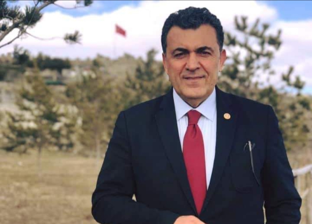 BAŞKAN DEMİR, GÜNEŞ ENERJİSİ SANTRALİ KURUYOR