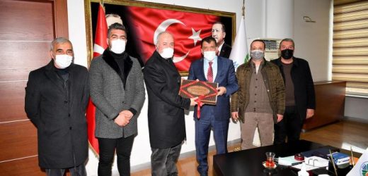 ŞİRE PAZARI YÖNETİMİNDEN BAŞKAN GÜRKAN’A TEŞEKKÜR ZİYARETİ