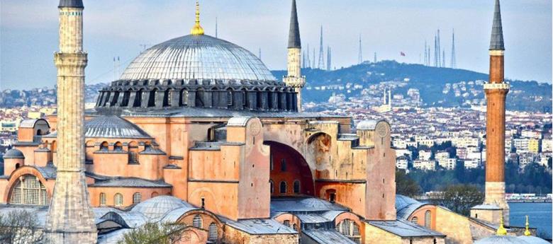 İBB AYASOFYA’DAKİ İLK CUMA NAMAZI İÇİN ÖNLEMLER ALDI