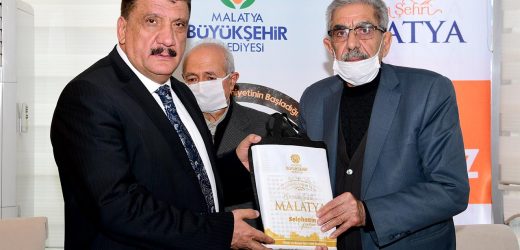 MUHTARLARDAN BAŞKAN GÜRKAN’A HİZMET TEŞEKKÜRÜ