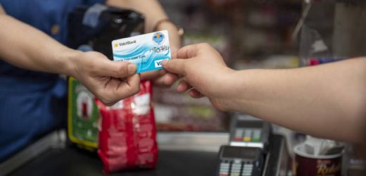 Mersin Büyükşehir, Bayram Öncesi Halk Kart Sahiplerinin Yüzünü Güldürdü