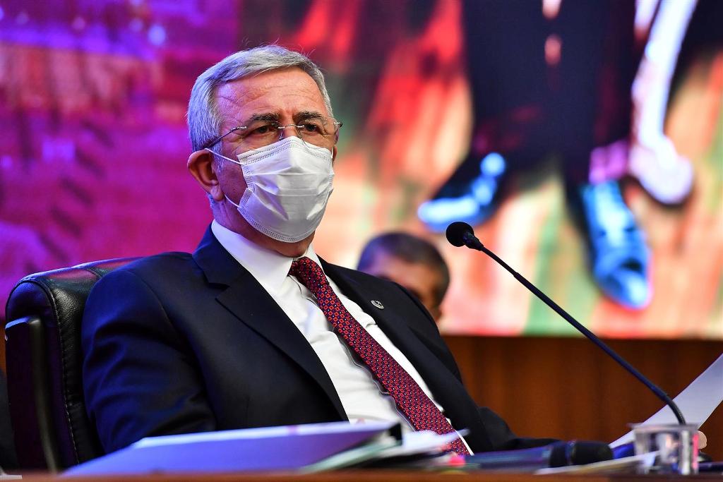 BAŞKAN YAVAŞ: “SİYASİ HİÇBİR DAVRANIŞIN İÇİNDE OLMAYACAĞIM”