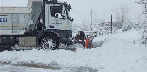7/24 HİZMET BAFRA BELEDİYESİNDEN KAR MESAİSİ
