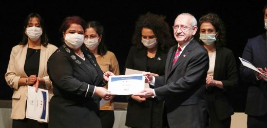 Kılıçdaroğlu’ndan Buca Belediyesi’ne sertifika onuru