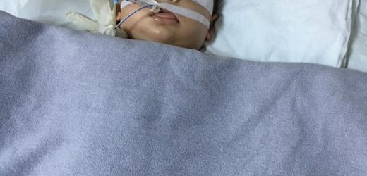 Hakkarili bu baba’ya ses verin! 48 gündür komadaki oğlu için mescitte geceliyor