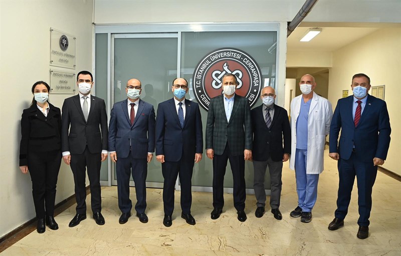 İstanbul Valisi Yerlikaya, İstanbul Üniversitesi-Cerrahpaşa, Cerrahpaşa Tıp Fakültesi’ni Ziyaret Etti