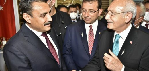 Kılıçdaroğlu Tarım Zirvesi’nde Dikili Standını Ziyaret Etti