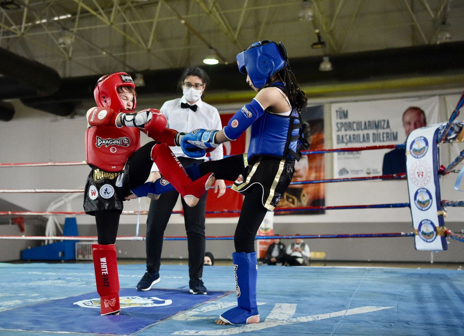 “Güçlü Kadınlar” Avcılar’da Ringe Çıktı