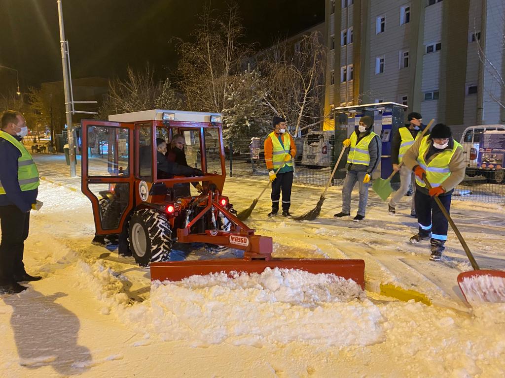 KARLA BİRLİKTE KARLA MÜCADELE EKİPLERİNE İKRAMİYE YAĞDI