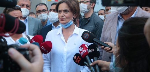 CHP’li Kaftancıoğlu Galata Kulesi’ndeki restorasyon skandalına tepki gösterdi