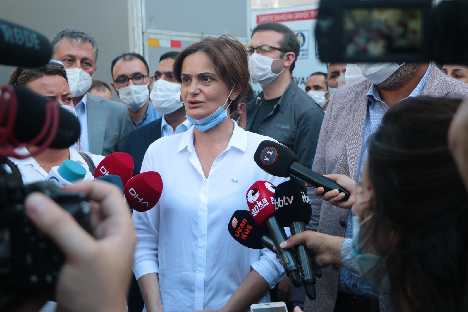 CHP’li Kaftancıoğlu Galata Kulesi’ndeki restorasyon skandalına tepki gösterdi