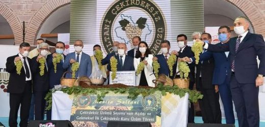 Şehzadeler Kaymakamı Cemal Hüsnü Çaykara 2020 Yılı Kuru Üzüm Fiyatı Belirleme Programına Katıldı