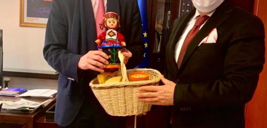 ARDAHAN BELEDİYE BAŞKANI FARUK DEMİR, AB TÜRKİYE DELEGASYONU YENİ BAŞKANI BÜYÜKELÇİ LANDRUT’U ZİYARET ETTİ