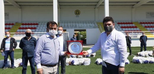 Başkan Kılıç’tan Bucalı Amatör Kulüpleri Ramazan’da Unutmadı