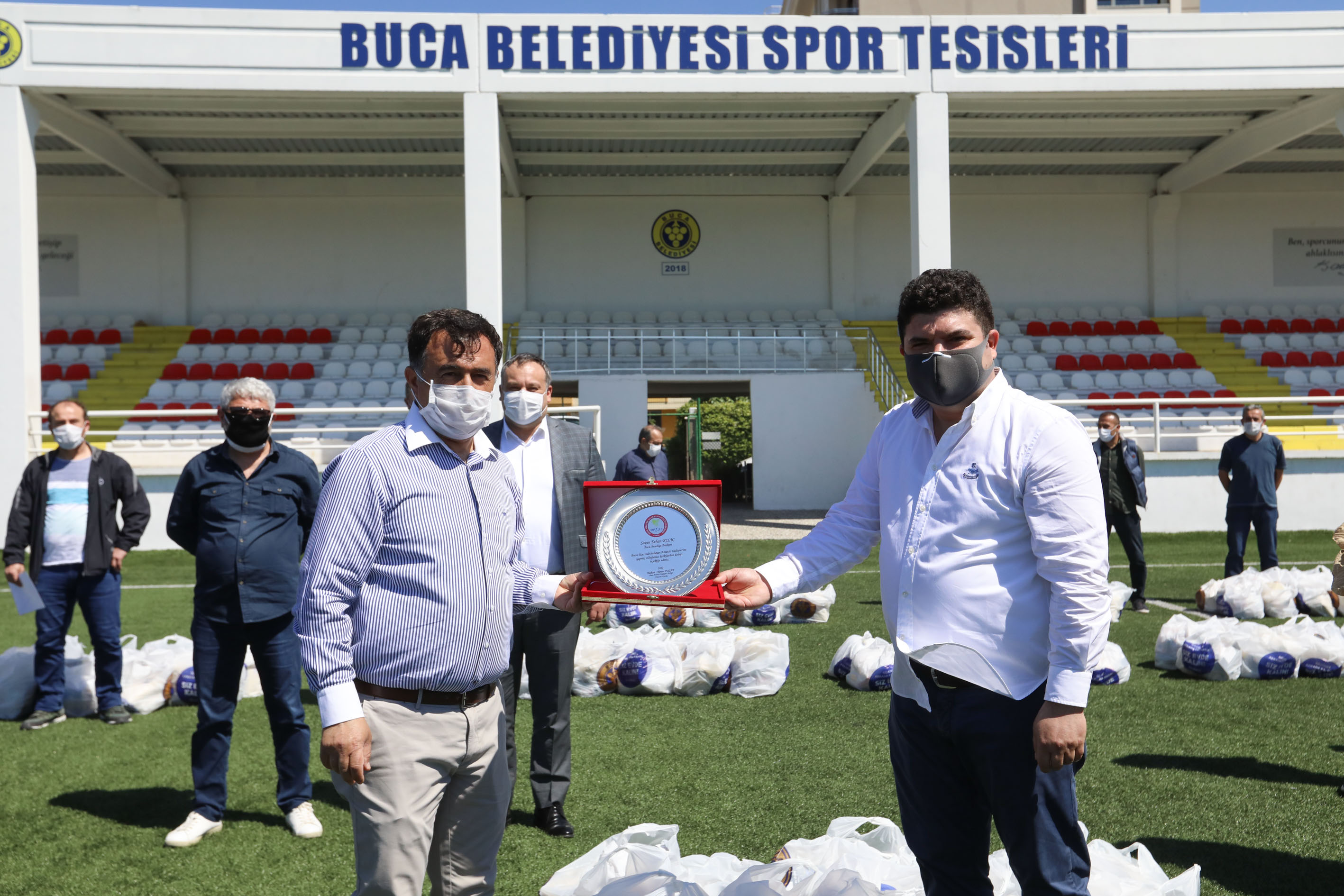 Başkan Kılıç’tan Bucalı Amatör Kulüpleri Ramazan’da Unutmadı