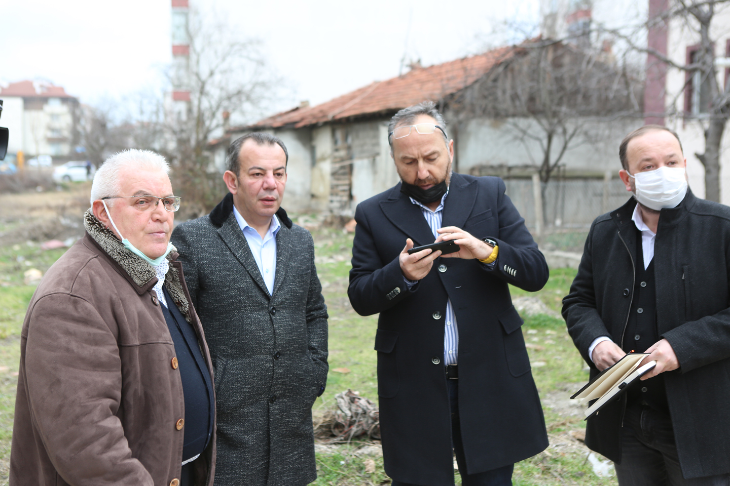 Bolu’nun Efsane Başkanı Özcan Bahçelievler ve Borazanlar Mahallesi’nde