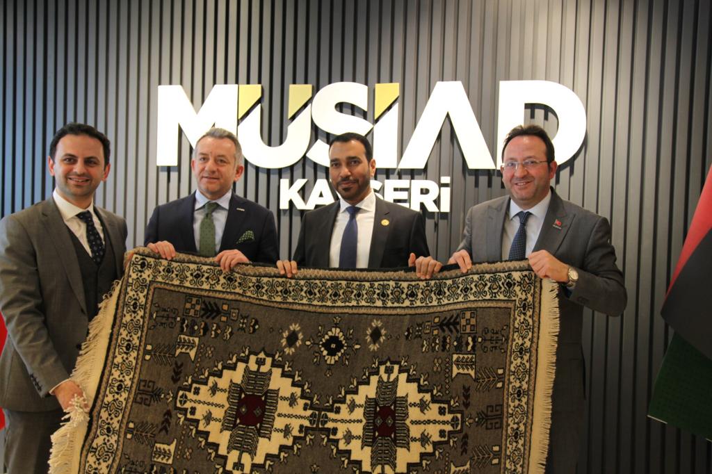 BAE’NİN ANKARA BÜYÜKELÇİSİ, MÜSİAD’LI İŞ İNSANLARI İLE KAYSERİ’DE BİR ARAYA GELDİ