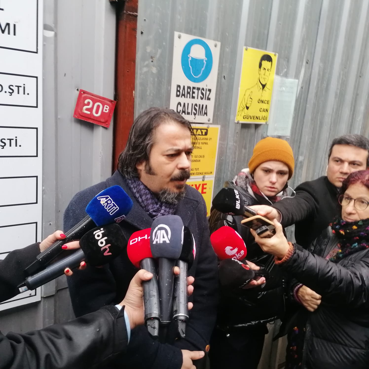 SÜLEYMANİYE ÖNÜNDE YÜKSELEN İNŞAAT MÜHÜRLENDİ