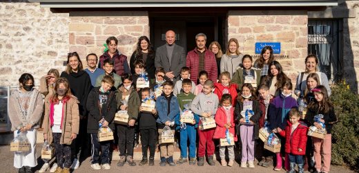 SABANCI ÜNİVERSİTESİ, AYVALIK’TAKİ ÖĞRENCİ VE ÖĞRETMENLERE YÖNELİK EĞİTİMLER GERÇEKLEŞTİRDİ