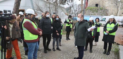 ANADOLUHİSARI AYAĞA KALDIRILIYOR