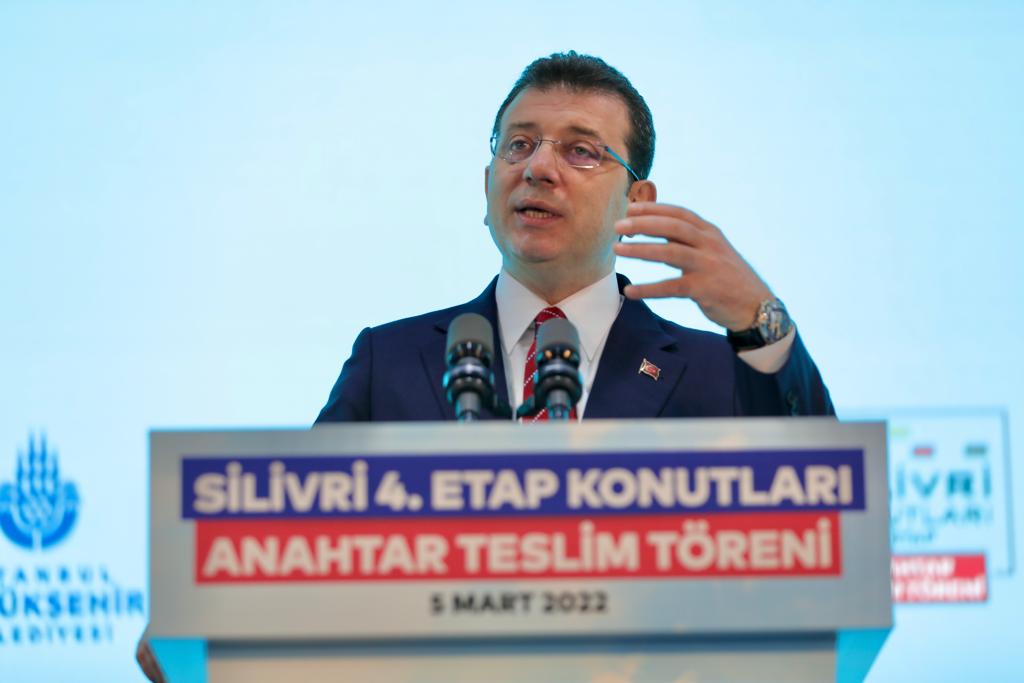 İBB 5 AY ÖNCE TAMAMLADIĞI KONUTLARI SAHİPLERİNE TESLİM ETTİ