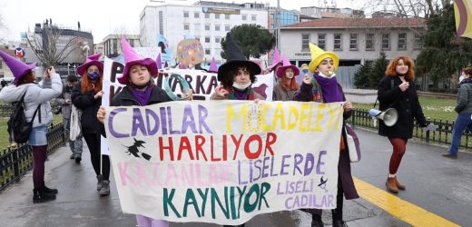 YAŞASIN 8 MART YAŞASIN KADIKÖY