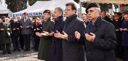 ÇANAKKALE ŞEHİTLERİ KAR ALTINDA ANILDI