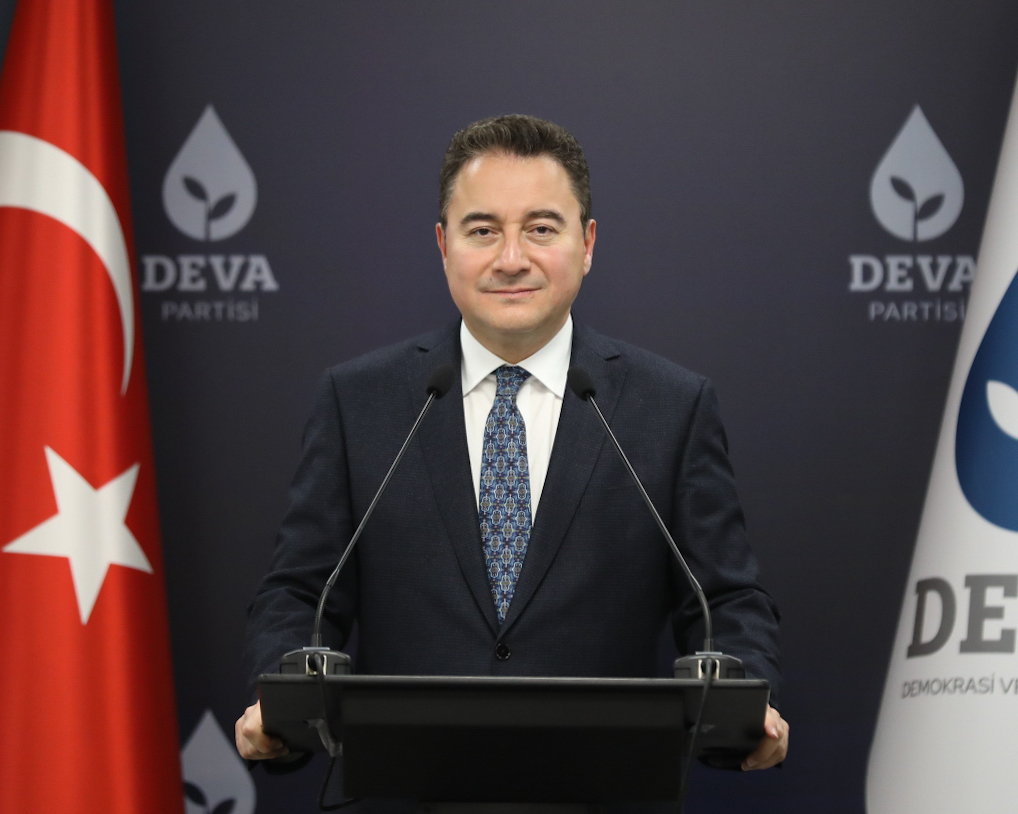 ALİ BABACAN’DAN BAHÇELİ’YE ÇAĞRI ‘Artık şiddetle, mafyayla, çetelerle aranıza mesafe koyun’