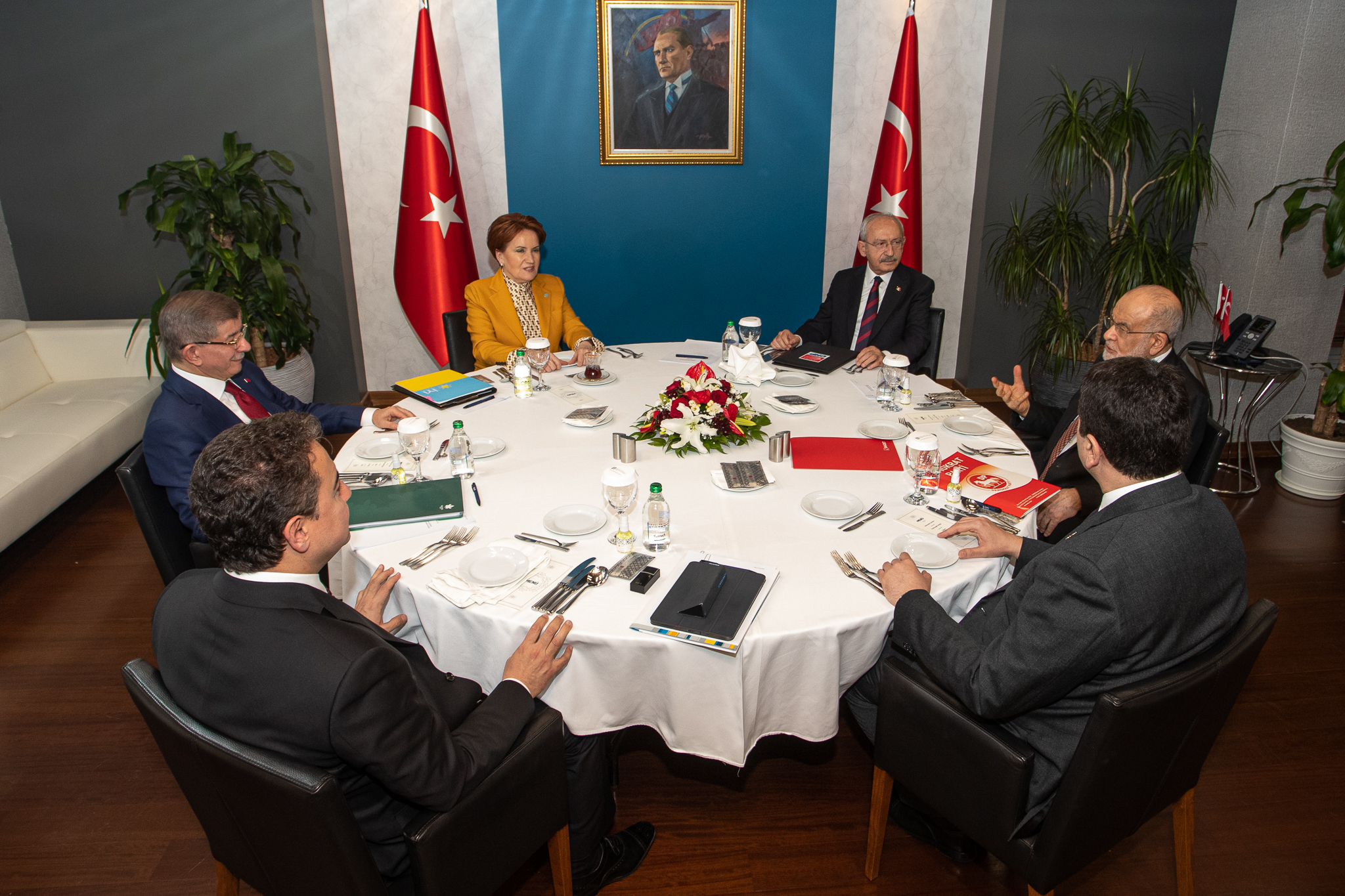 ALTI SİYASİ PARTİ GENEL BAŞKANININ ORTAK AÇIKLAMASI