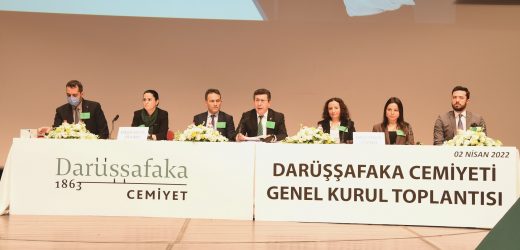 DARÜŞŞAFAKA’DA BAYRAK DEĞİŞİMİ