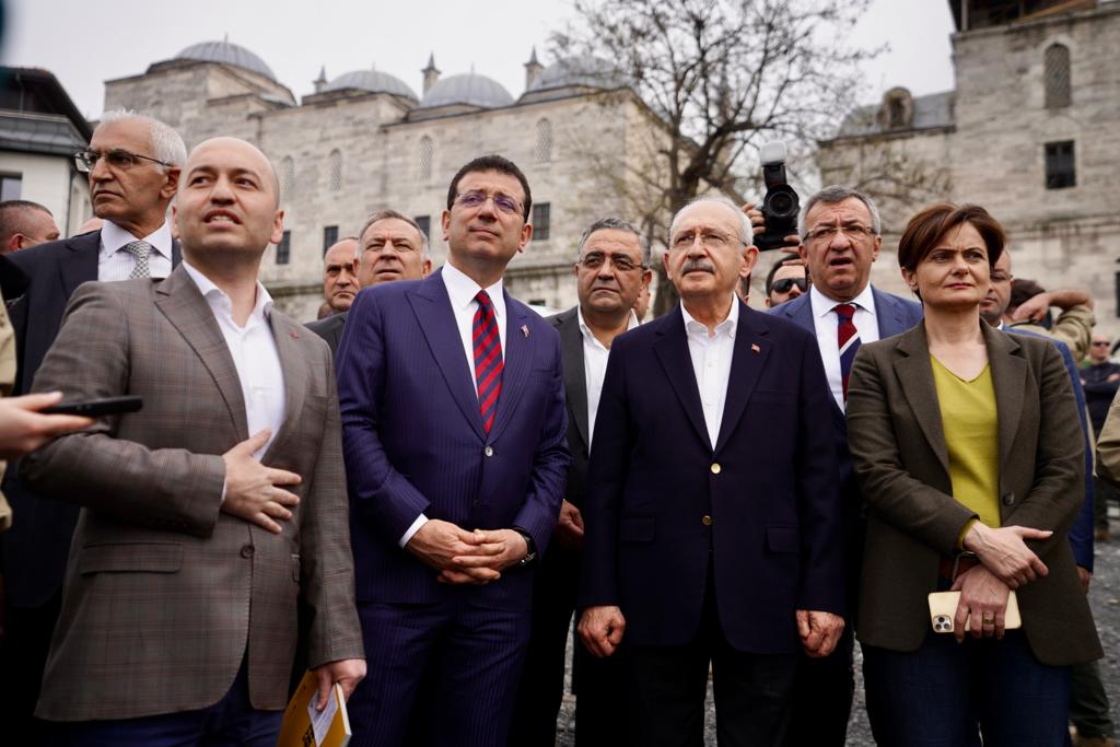 İMAMOĞLU VE İBB BÜROKRATLARINDAN BİLGİ ALDI: KILIÇDAROĞLU’NDAN SÜLEYMANİYE VE YEREBATAN ZİYARETİ