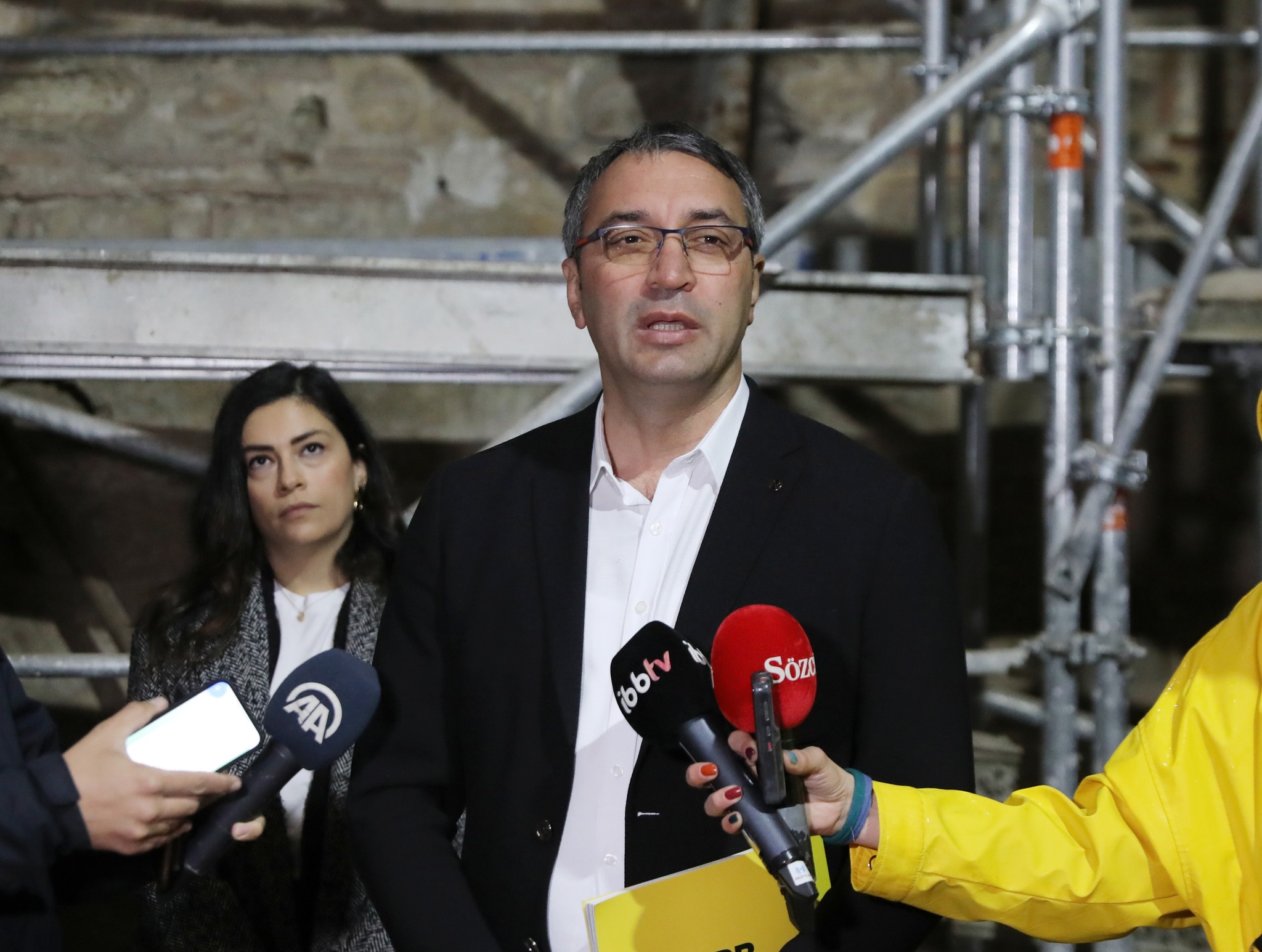 RUMELİ HİSARINA KONUT YAPACAKLARDI, İBB ENGELLEDİ…