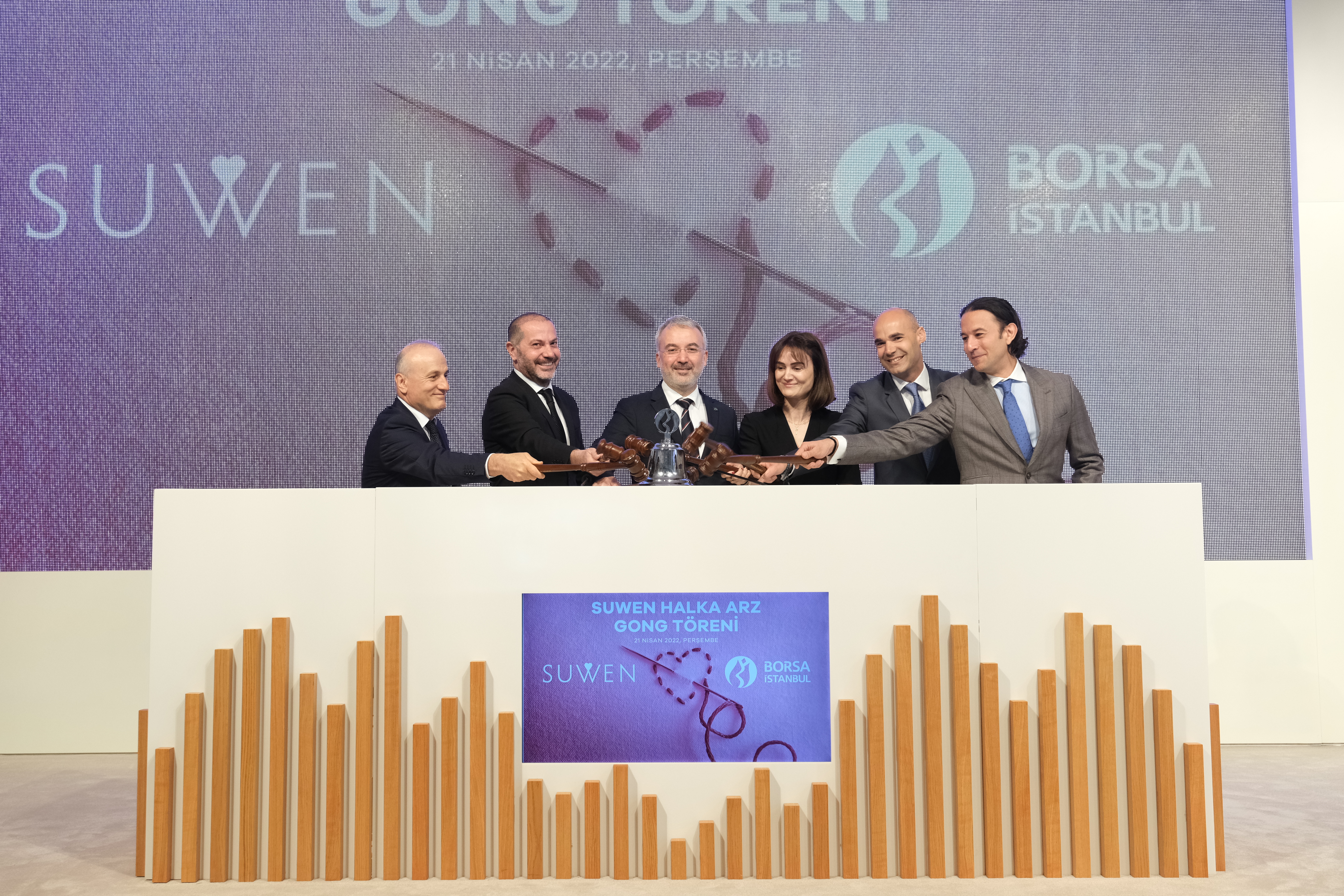 BORSA İSTANBUL’DA GONG SUWEN İÇİN ÇALDI