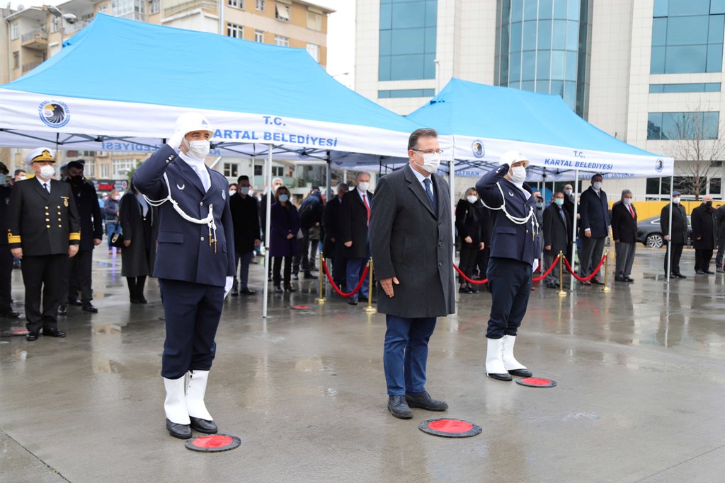 18 Mart Dolayısı ile Kartal’da Çelenk Sunma Töreni Gerçekleşti