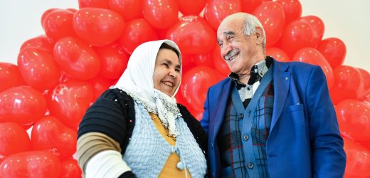 SEVGİ GÜNÜ’NDE BULUŞUP MUTLU EVLİLİĞİN SIRRINI ANLATTILAR