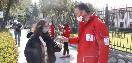 Türk Kızılay Kadınları Unutmadı