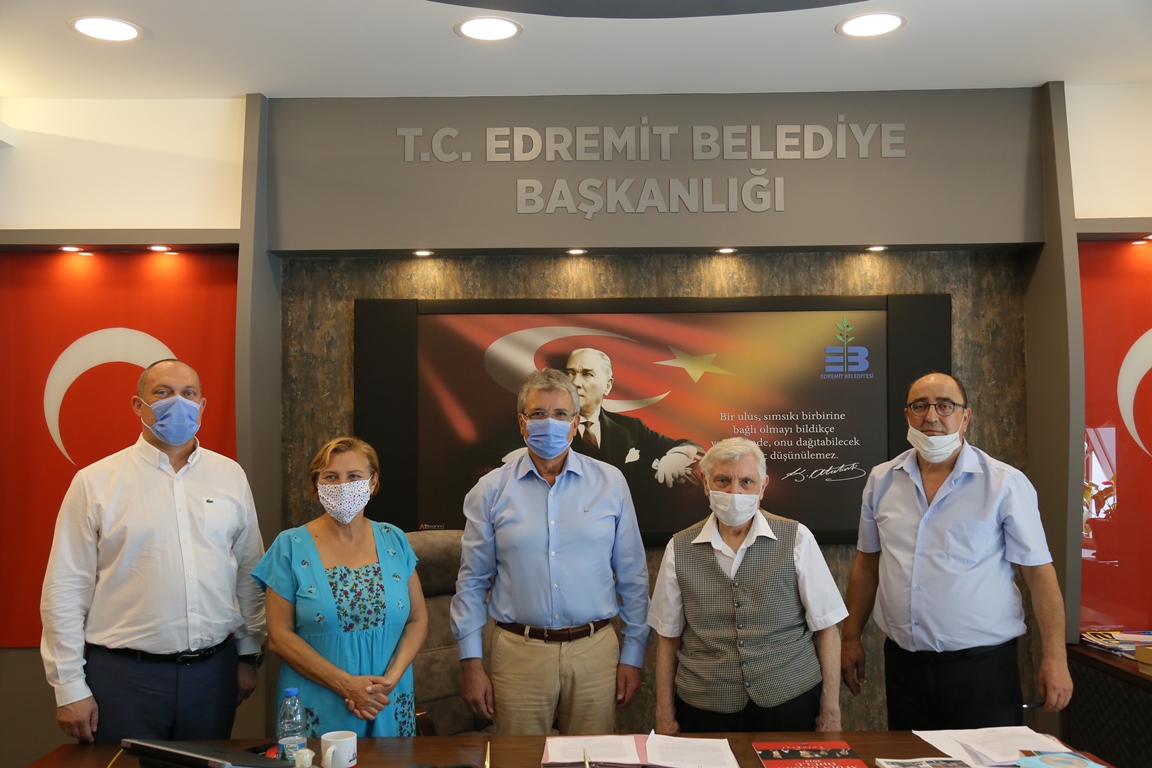 SAĞDIÇ AİLESİ TARİHİ EVİ EDREMİT BELEDİYESİNE BAĞIŞLADI