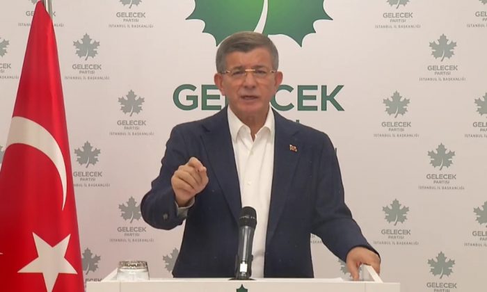 Davutoğlu: Çin Doğu Türkistanlı kardeşlerimize zulümler yapar, AK Parti’den ve MHP’den tek bir ses duyamazsınız
