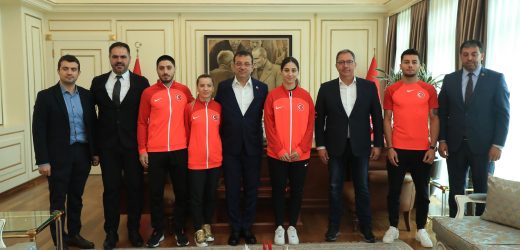 İMAMOĞLU’NDAN ŞAMPİYON SPORCULARA: SİYASET HARİÇ, TÜM ALANLARDA KATKINIZA İHTİYACIMIZ VAR