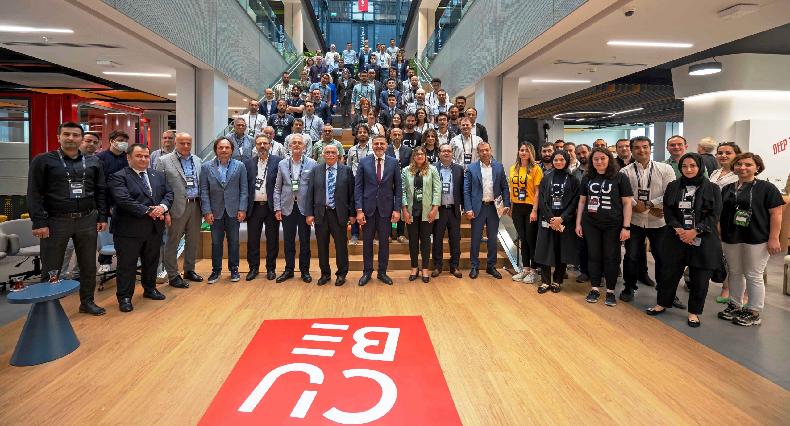 Yapay Zeka Yatırımcısına Açık Kapı Aralandı!