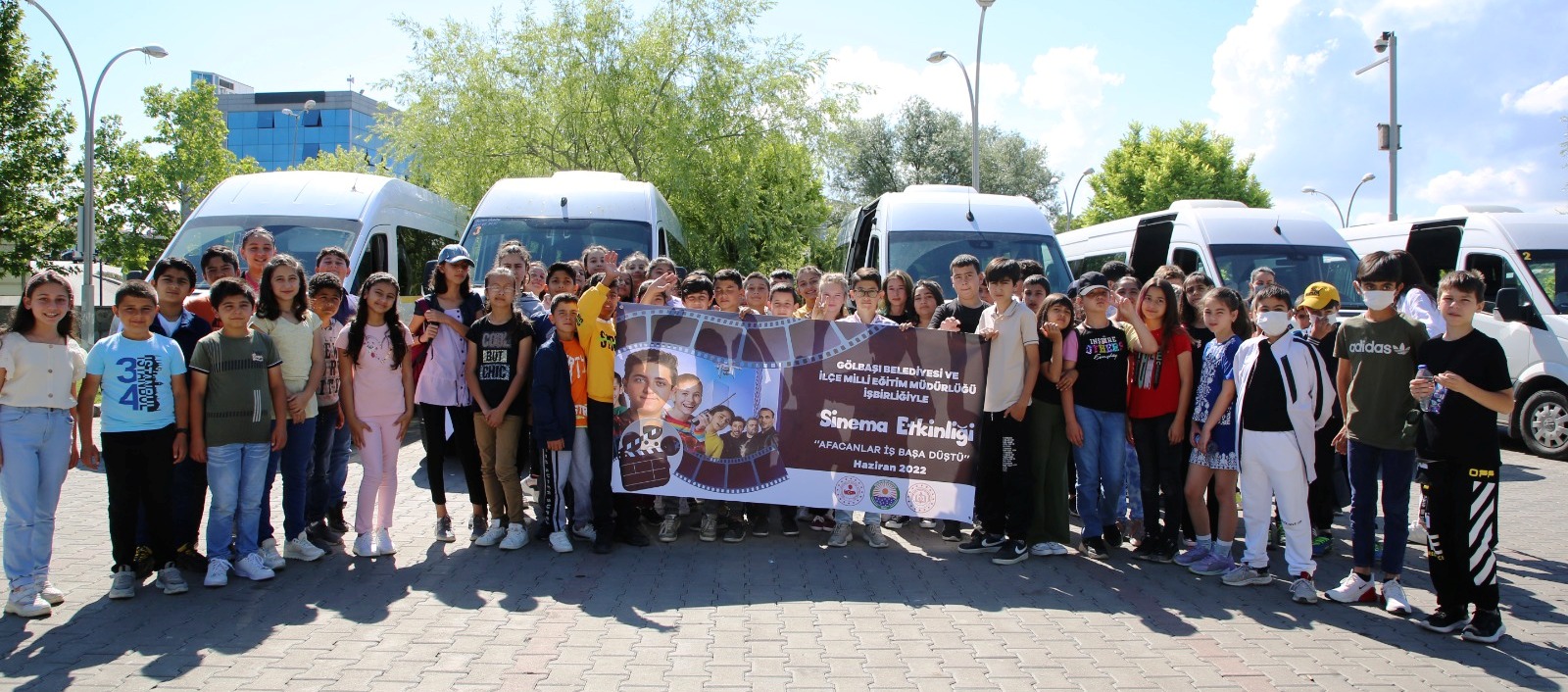 GÖLBAŞI MİNİKLERİN SİNEMA COŞKUSU 