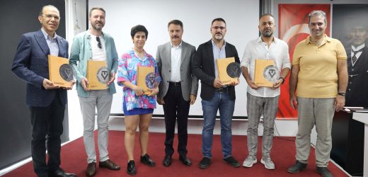 2022 Vedat Türkali Edebiyat Ödülleri sahiplerini buldu