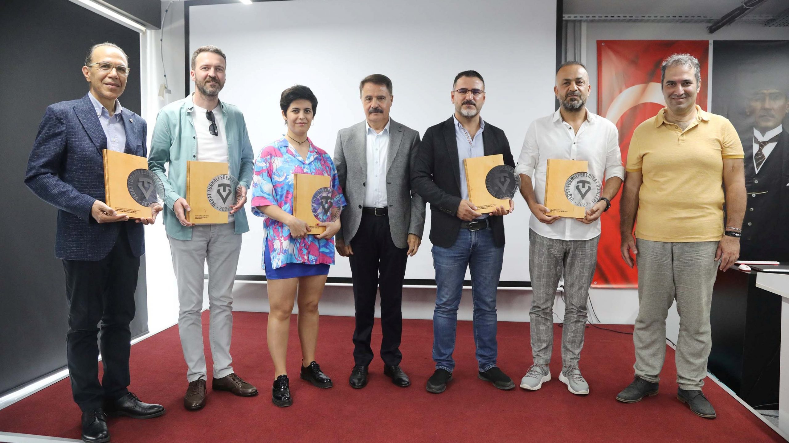 2022 Vedat Türkali Edebiyat Ödülleri sahiplerini buldu