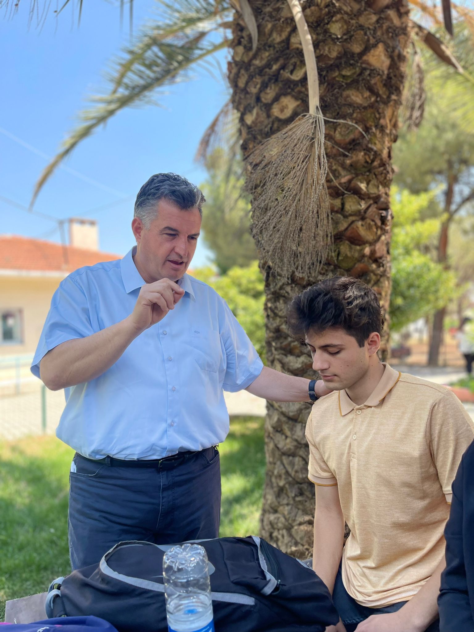 “KINIK BELEDİYESİ’NDEN YKS ÖNCESİ ÖĞRENCİLERE MORAL VE MOTİVASYON ETKİNLİĞİ”